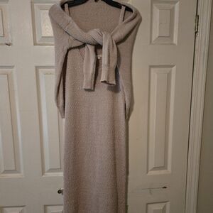 Sold Et Clet Chic Beige Textured Midi Dress Set